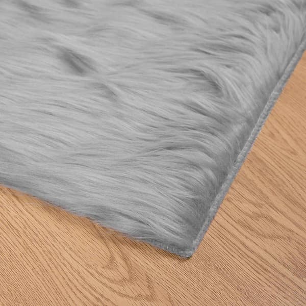 Fuskfäll matta TAFALLA Grå 60 x 110 cm Polyester