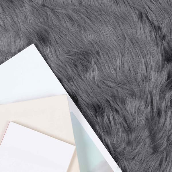 Fuskfäll matta TAFALLA Antracit Ø 100 cm Polyester
