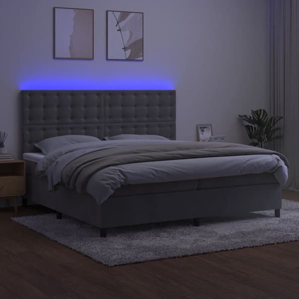 Ramsäng med madrass & LED ljusgrå 200x200 cm sammet