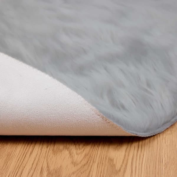 Fuskfäll matta TAFALLA Grå Ø 100 cm Polyester