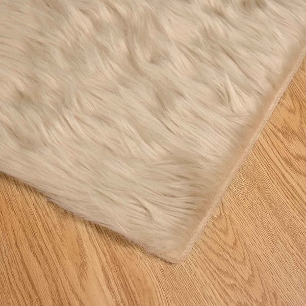 Fuskfäll matta TAFALLA Beige 200 x 200 cm Polyester