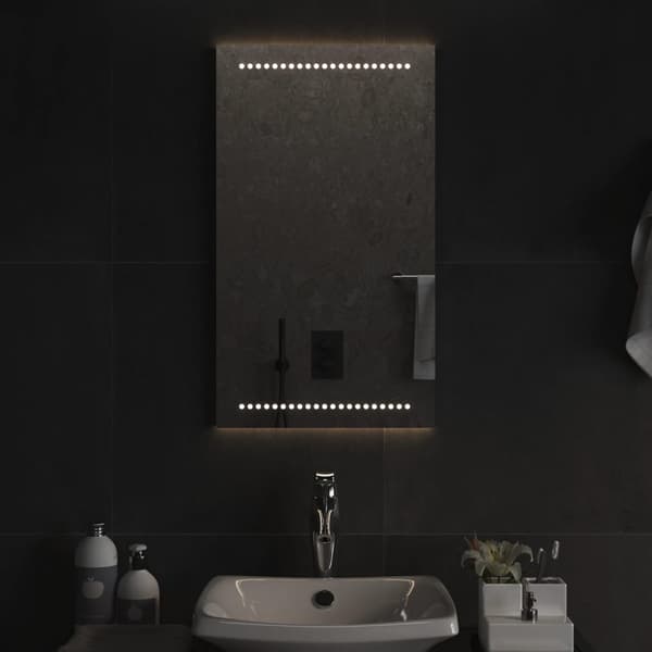 Badrumsspegel LED 40x70 cm
