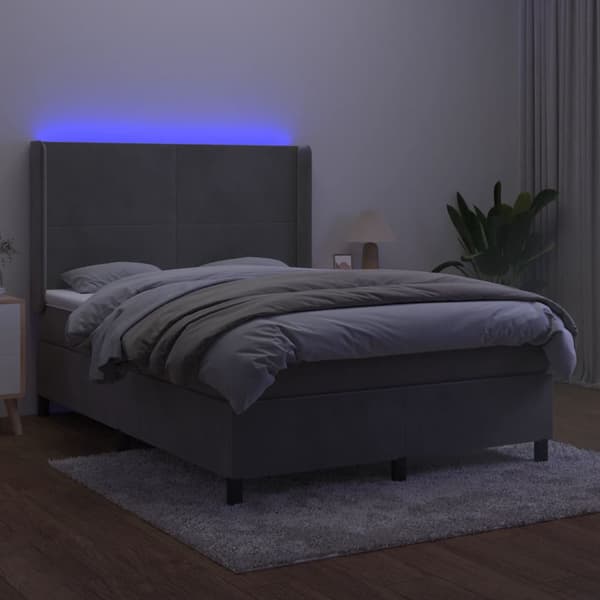 Ramsäng med madrass & LED ljusgrå 140x200 cm sammet