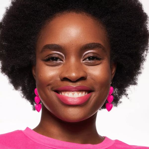 Essence - Skin Tint Foundation - 100