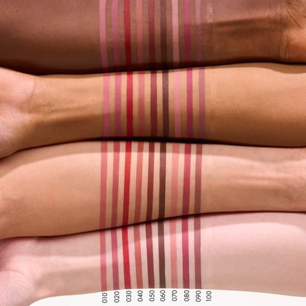 Läppstift Gel Glide långvarig läppstift nr 100 - Bare Trace 1,5 g