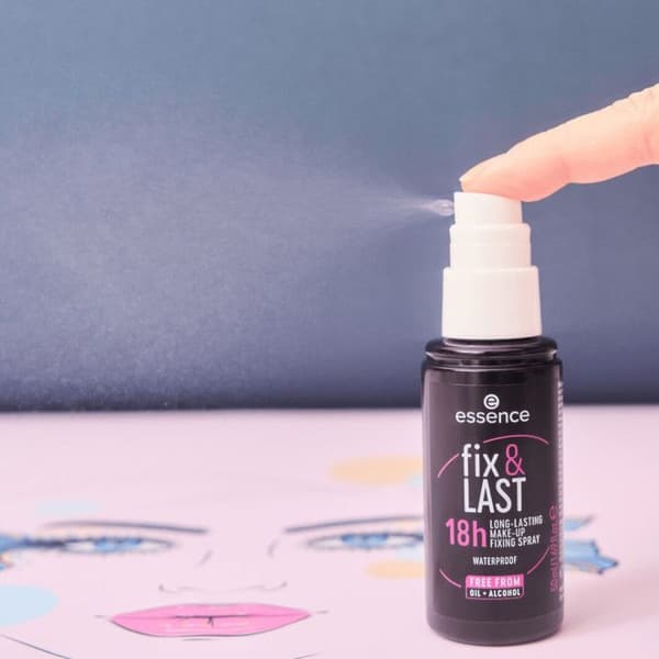 Essence - Spray Fixeringsspray för Makeup Fix & Varar 18h -