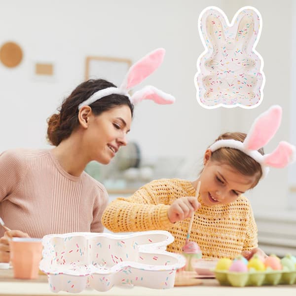 To 8-tommer kaninformede kageforme, farverige non-stick bageforme, perfekte til at lave desserter og snacks.