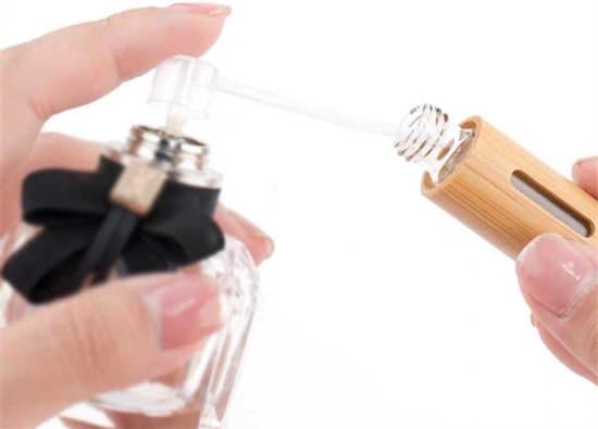 2 stycken - tomma sprayflaskor i bambu - mini parfymflaskor - doftflaskor - med glasinsida - för smink, lotioner och parfymer - 97×19.5mm