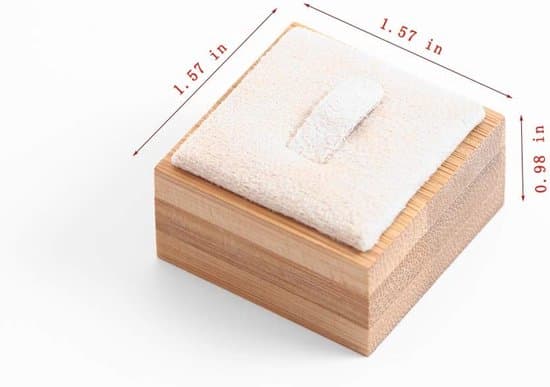 6-delad ringdisplay i bambu och förvaringslåda i sammet