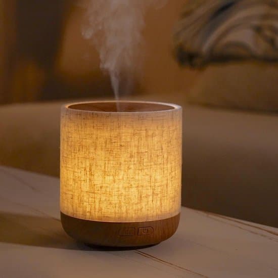 Æterisk Olie Diffuser - 200ml - Ultralyd - Med Natlys