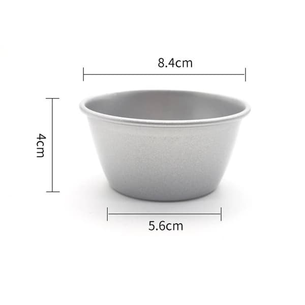 Et sæt med 6 buddingforme i kulstofstål, non-stick bageforme, cupcakeforme og muffinforme.