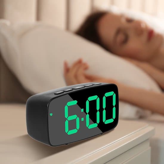 Grön LED Digital Väckarklocka för Sovrum - Temp/Snooze/12-24h