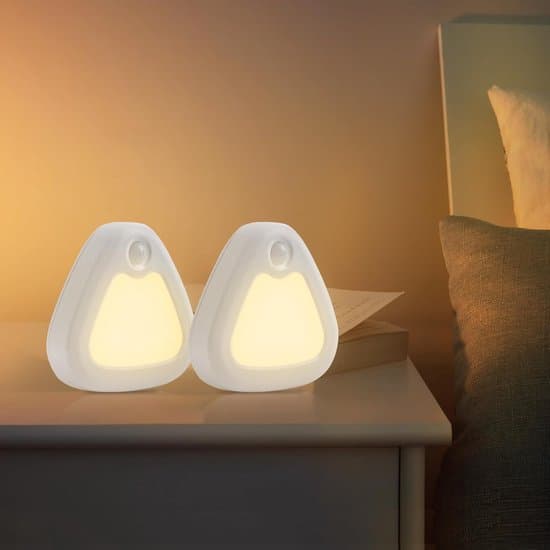 6-pack trådlösa magnetiska triangulära LED-skåpslampor med rörelsesensor (varmvit 3200K)