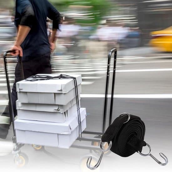Justerbare bagagestropper med kroge og et 4-delt elastisk stropsæt.