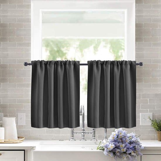 2-delad 106x91cm texturerad kökskaffegardin - mörkgrå