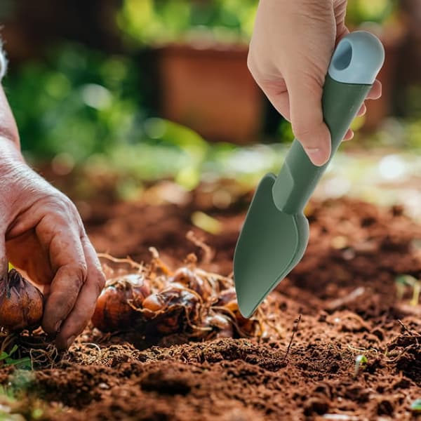Haveskovlsæt, plastskovl og rive, til bonsai.