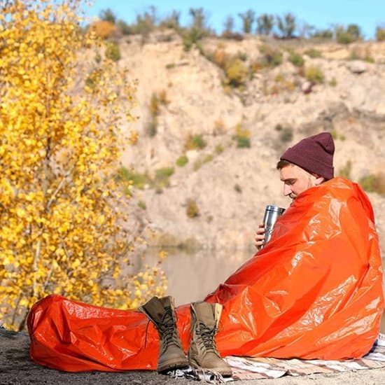 Bärbar Varm Nödöverlevnadssovsäck (Orange, 213x91cm)