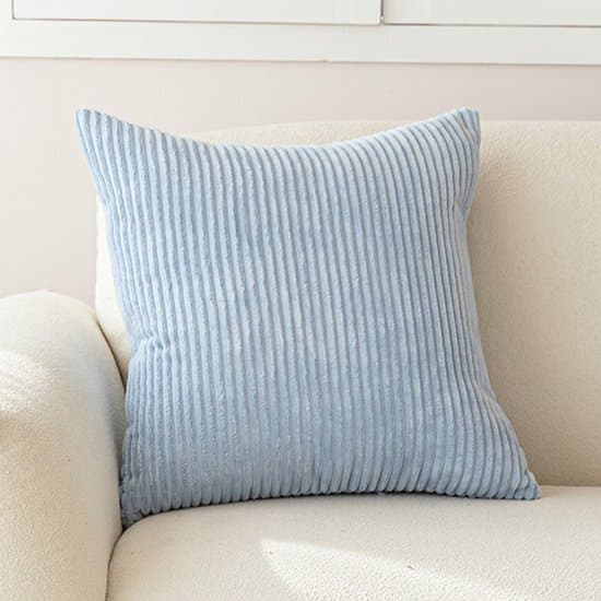 2-pak råhvide 40x40cm fløjls pyntepudebetræk til sofaer og lænestole.