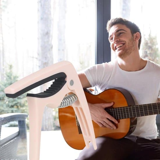 Elektrisk och akustisk gitarr-capo, solid bärbar gitarrklämma Mini Capo för akustiska gitarrer och mandoliner