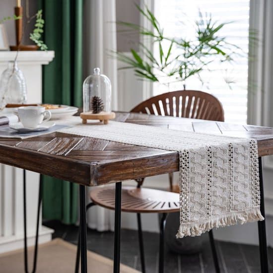 1 bordløber - Rektangulær - Hæklede kvaster - Gennembrudt - Beige - 30x160cm - Bomuld