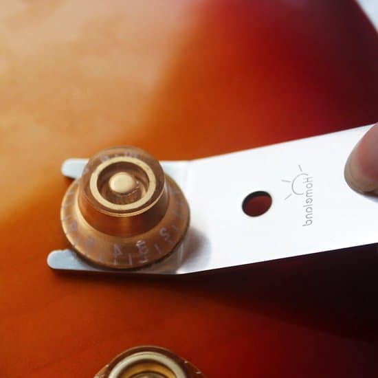 Gitarrswitch och ratt multiverktygsnyckel - Gitarrtillbehör - Rostfritt stål - Stämapparat - Lämplig för gitarr och bas