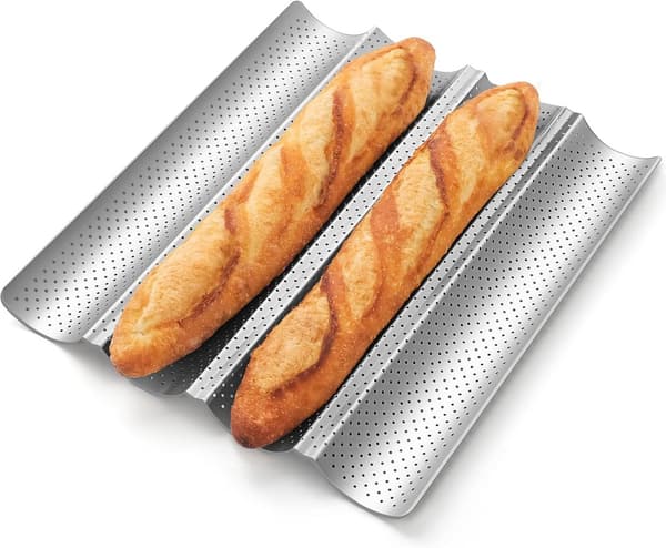 4-spors non-stick perforeret baguettebageform, fransk brødbageplade i kulstofstål.