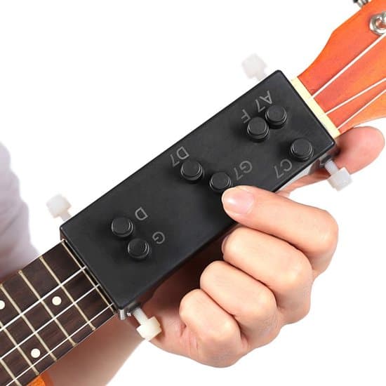 - Komplett träningssystem för ukuleleackord - Design