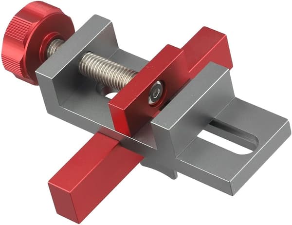 Robuste og holdbare værktøjer i aluminiumslegering til præcis installation af skabslåger.