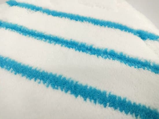 4-pack återanvändbara mikrofiber triangulära moppdynor för H2O ångmoppar