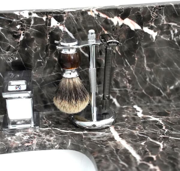Holder til skraber og barberkost, badeværelseshylde (sølv)
