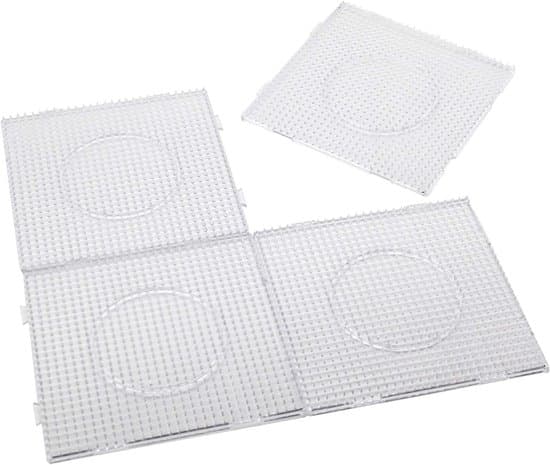 Et sæt med 4 store gennemsigtige perforerede paneler (5 mm)
