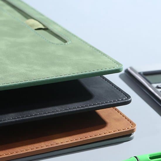 A4/A5 Læderlook Skriveplade Clipboard Mappe med Magnetlukning (Brun)