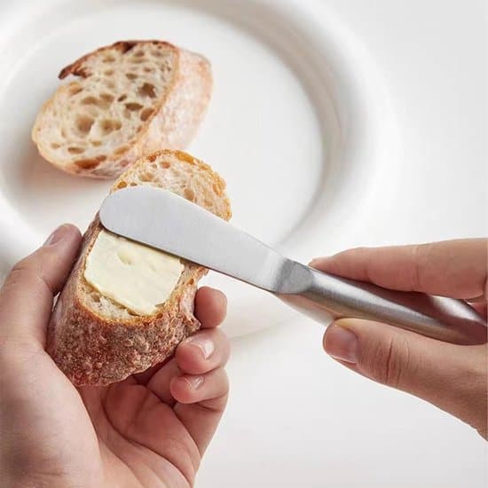 2-delt smør-, ost- og dessertknivsæt i rustfrit stål, 13,5x2,3 cm