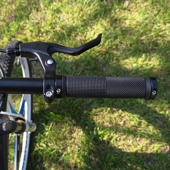 Cykelstyrgreb - Elastiske teksturerede dobbeltsidede aluminiumslegeringslåsende gummigreb