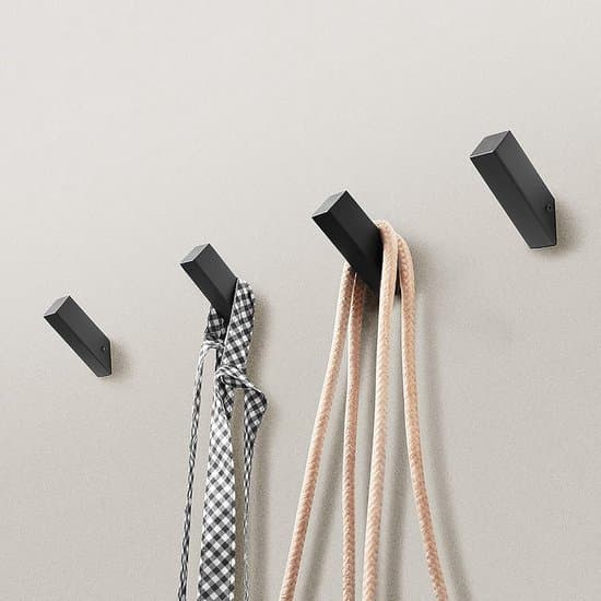 4-pack väggkrokar - Rostfritt stål - 8,2 cm - Svart