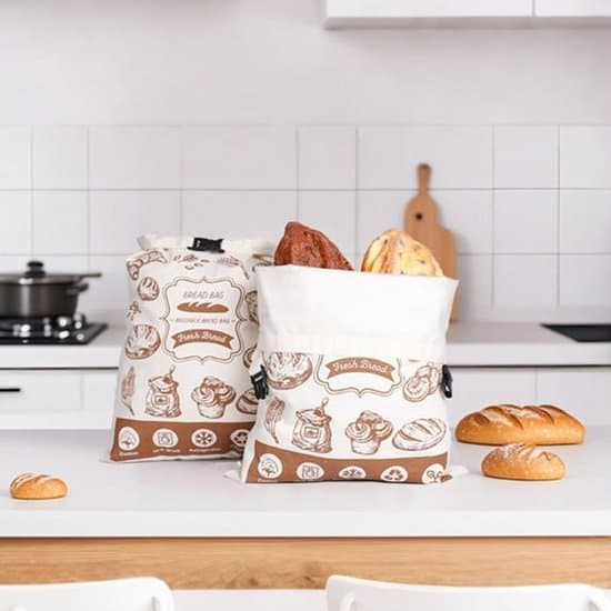 Två återanvändbara brödpåsar - 42 x 32 cm - bomull-linnefoder - med tryckknappsstängning - Stil A
