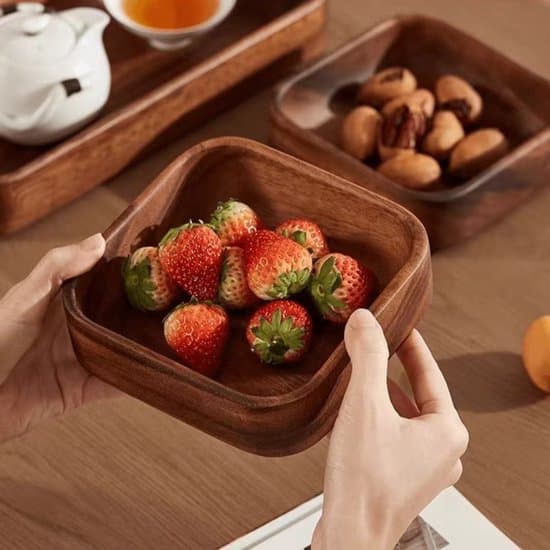 Firkantet bageform – velegnet til servering af forretter, nødder, desserter, ris og frugt.