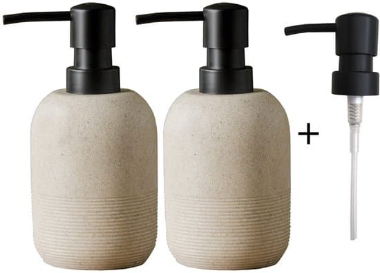 Sæt med 2 sæbedispensere i beige - robust harpiks med præget tekstur