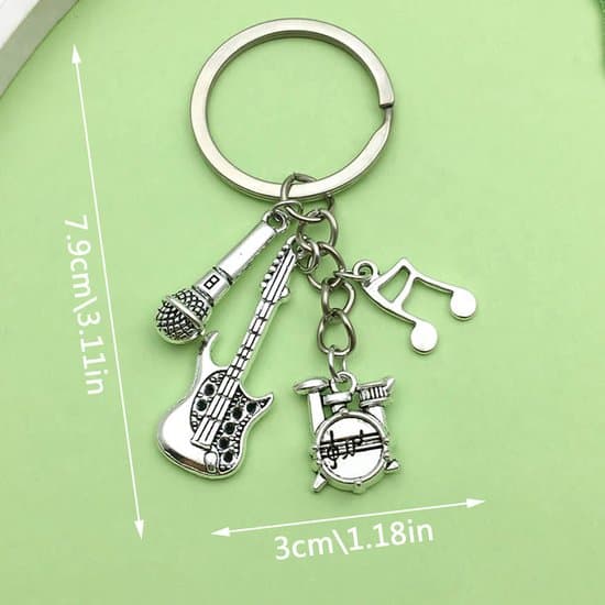 15 musiknyckelringar - trumset, gitarr, mikrofon, noter - silver