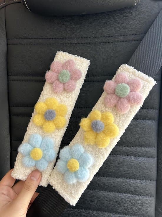 2-pak søde bilsele-hals pudebeskyttere med blomsterdesign