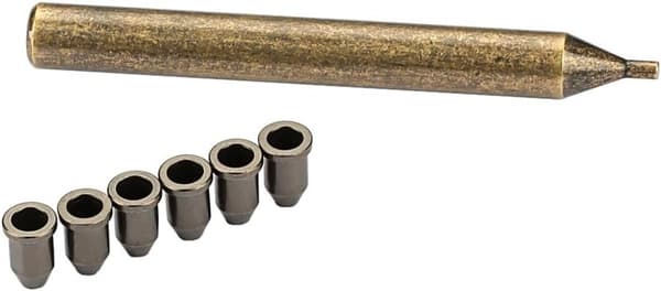 6-delad gitarrsträngsfäste och verktygssats, lämplig för gitarrtillbehör och stämskruvar.