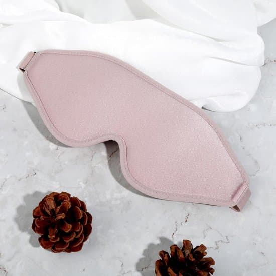 3D silke sovemaske med memoryskum - pink