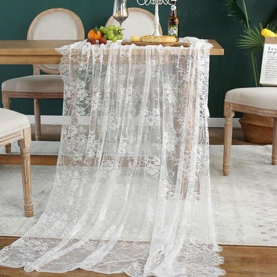 Rektangulär spetsduk 150x300 cm - Vit för elegant bordsdekoration