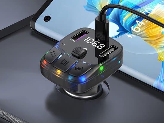 Bluetooth 5.3 MP3 FM-sender, 2 USB + 1 USB-C-porte, baggrundsbelyst LCD, biloplader, håndfri, 12V strøm