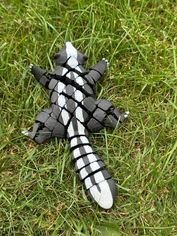 Skunk 3D moving segmented figurine, decorative item, gift, toy