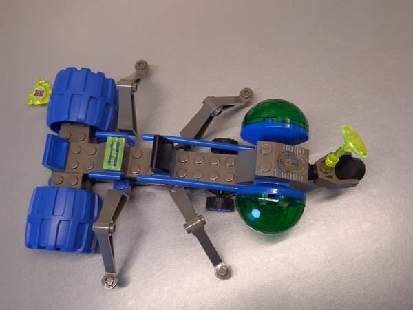 LEGO Space Insectoids 6837 Cosmic Creeper