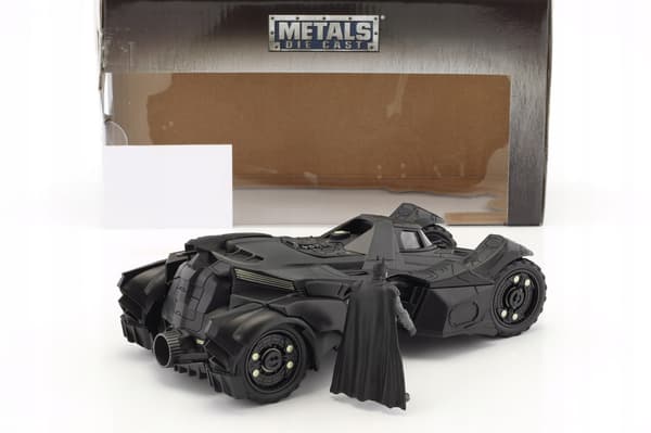 Batman Arkham Knight 1/24 Diecast Model: 2015 Batmobile with figure