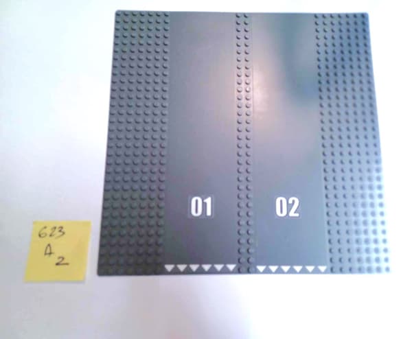 623A2. LEGO thin building plate, 32x32