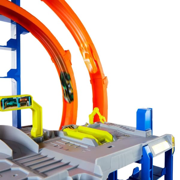 Hot Wheels Mega Loop Garage 3-Level Set JLC05