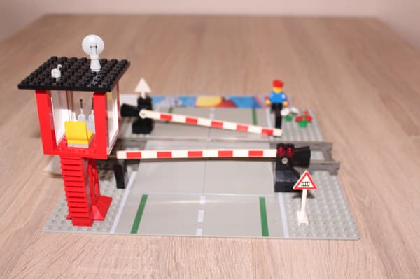LEGO CITY TOWN TRAIN 4539 UNIQUE INSTRUCTIONS